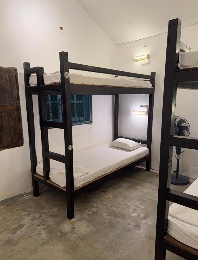 Sea Breeze Guest House Negombo Zimmer foto